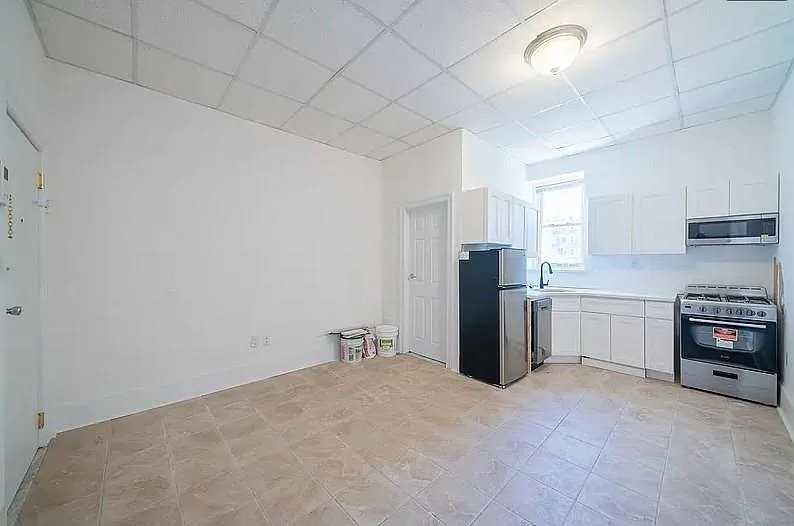 510 Monroe St #107 - Photo 2 of 7