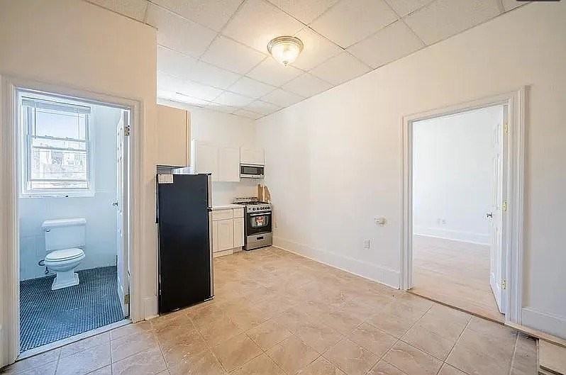 510 Monroe St #107 - Photo 3 of 7