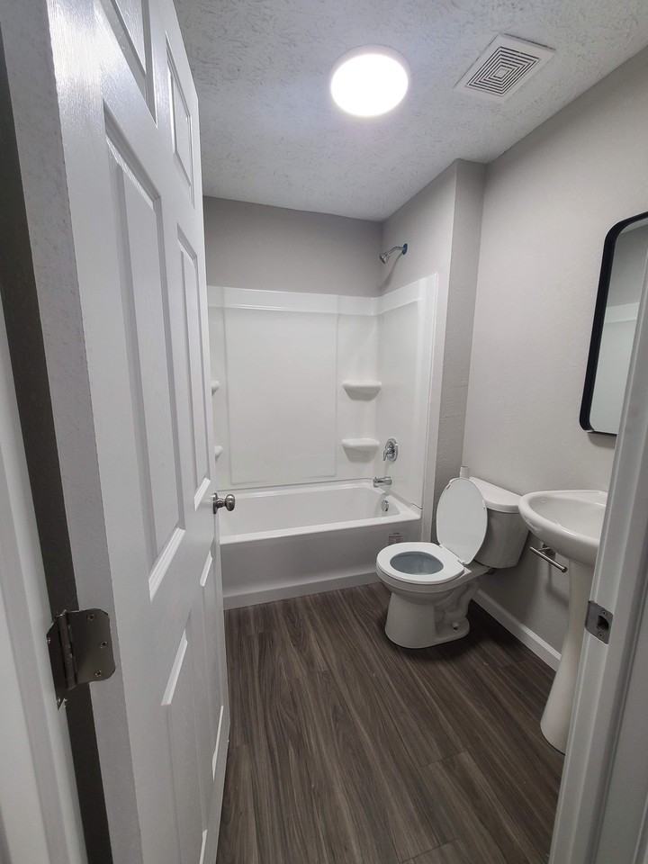 1777 E 37th St #1777 - Photo 4 of 10