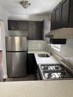 featured image of 420 W 7th St