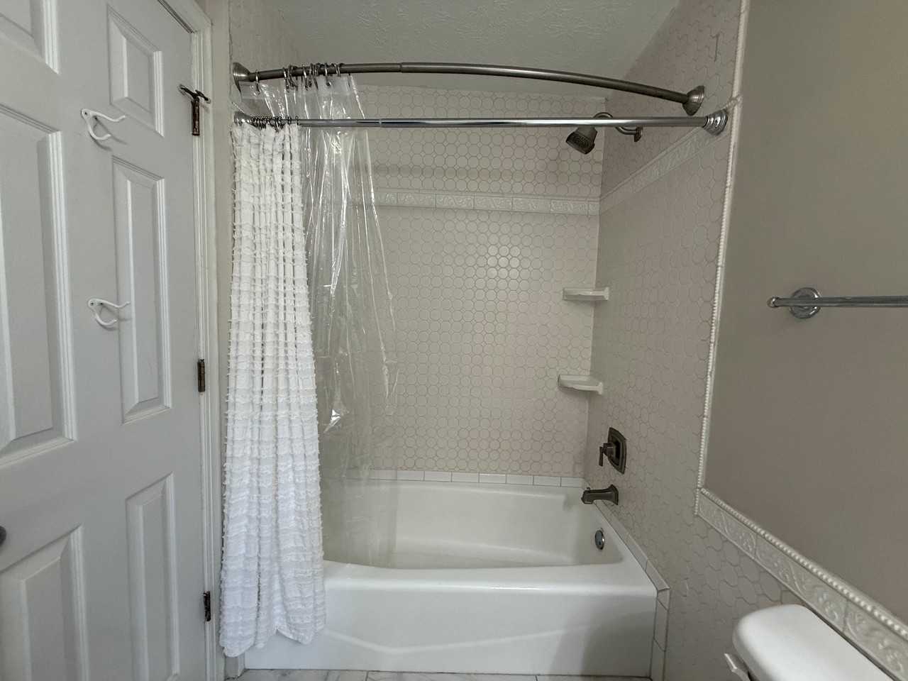 105 Barton Brook Ln - Photo 7 of 13
