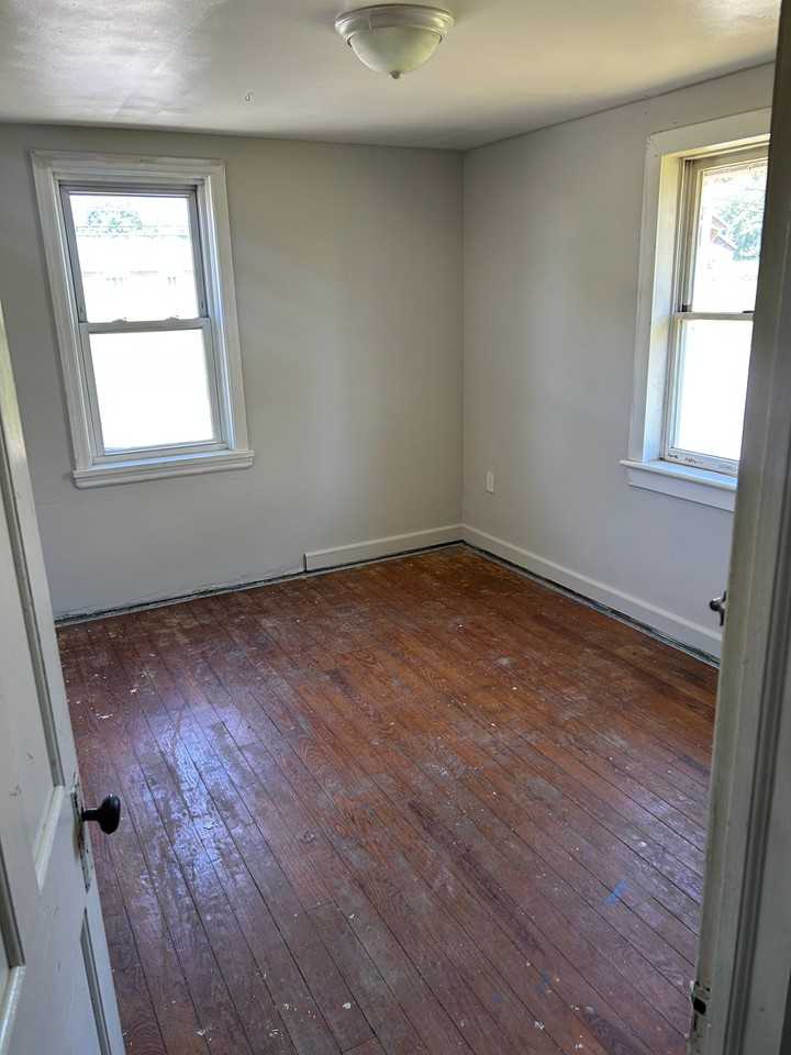 2140 Pottstown Pike - Photo 5 of 12