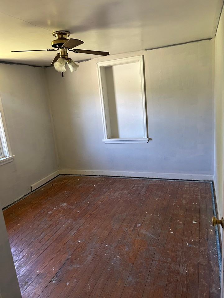 2140 Pottstown Pike - Photo 7 of 12