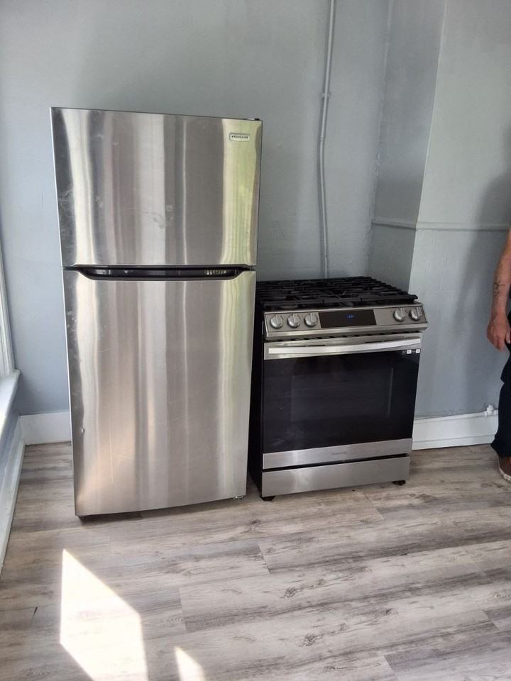 91 Pershing Ave #2ndFL - Photo 6 of 8