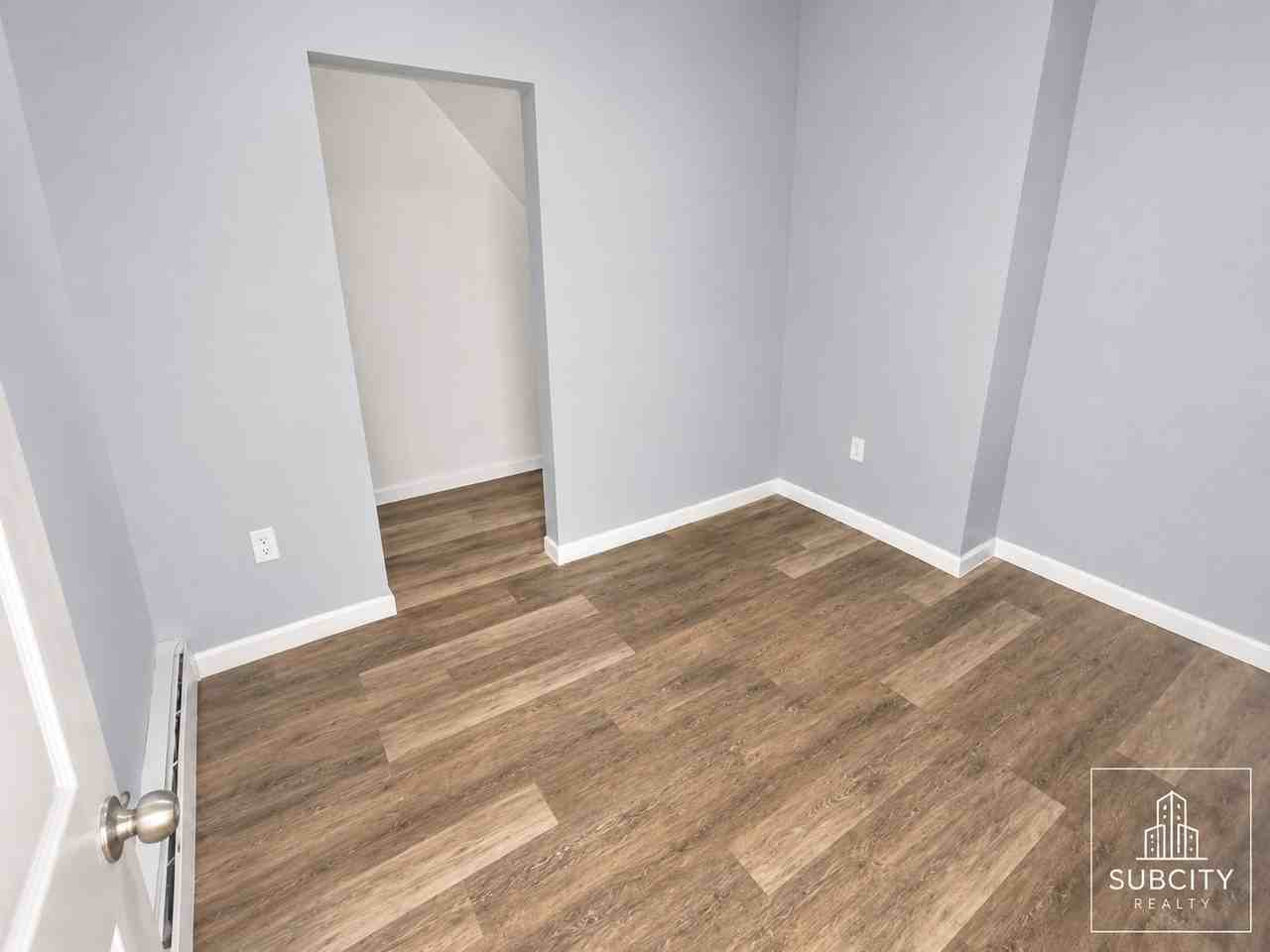128 E Holsman St #1 - Photo 3 of 9