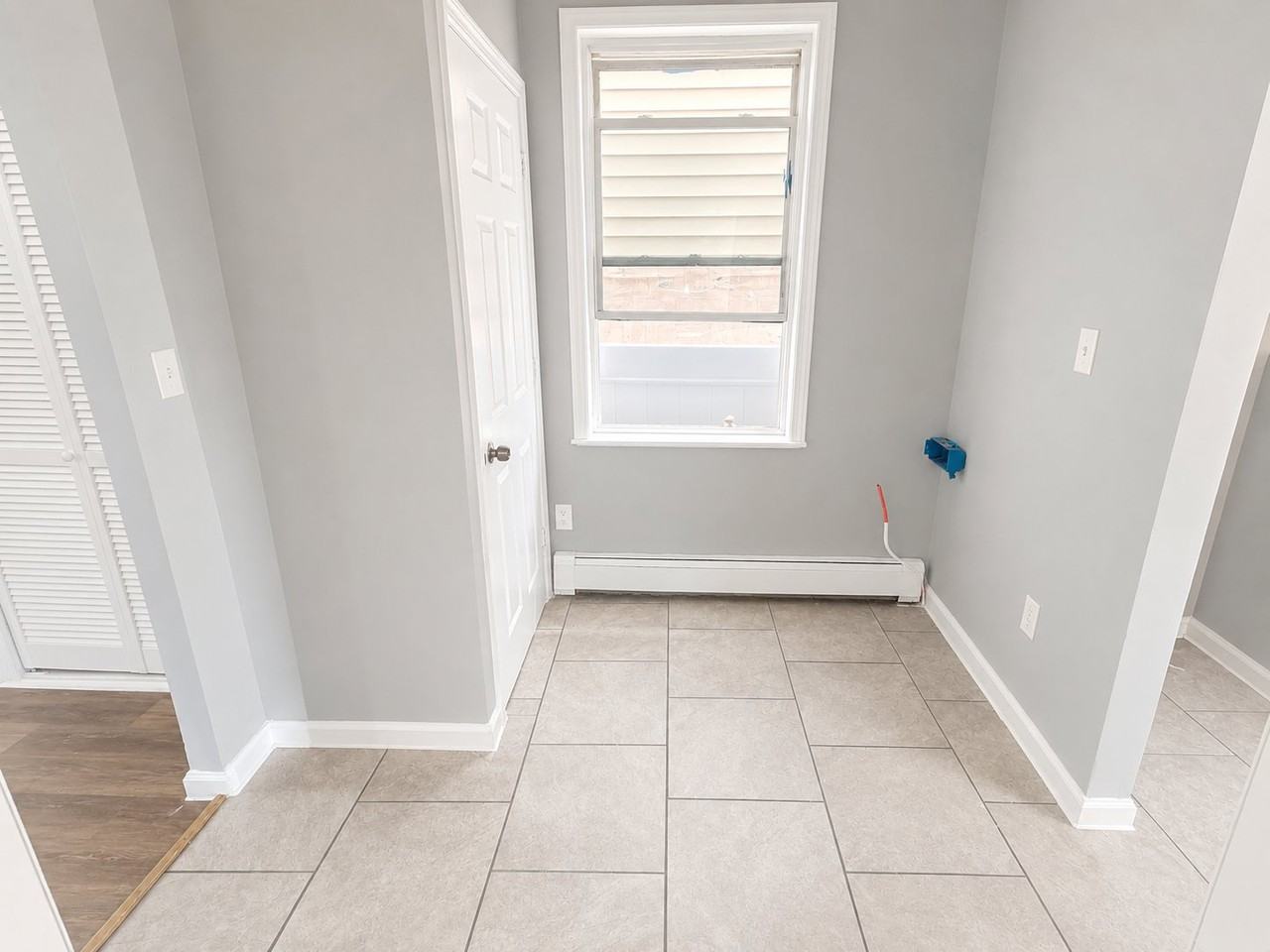 128 E Holsman St #1 - Photo 4 of 9