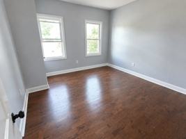featured image of 307 W Broadway #7