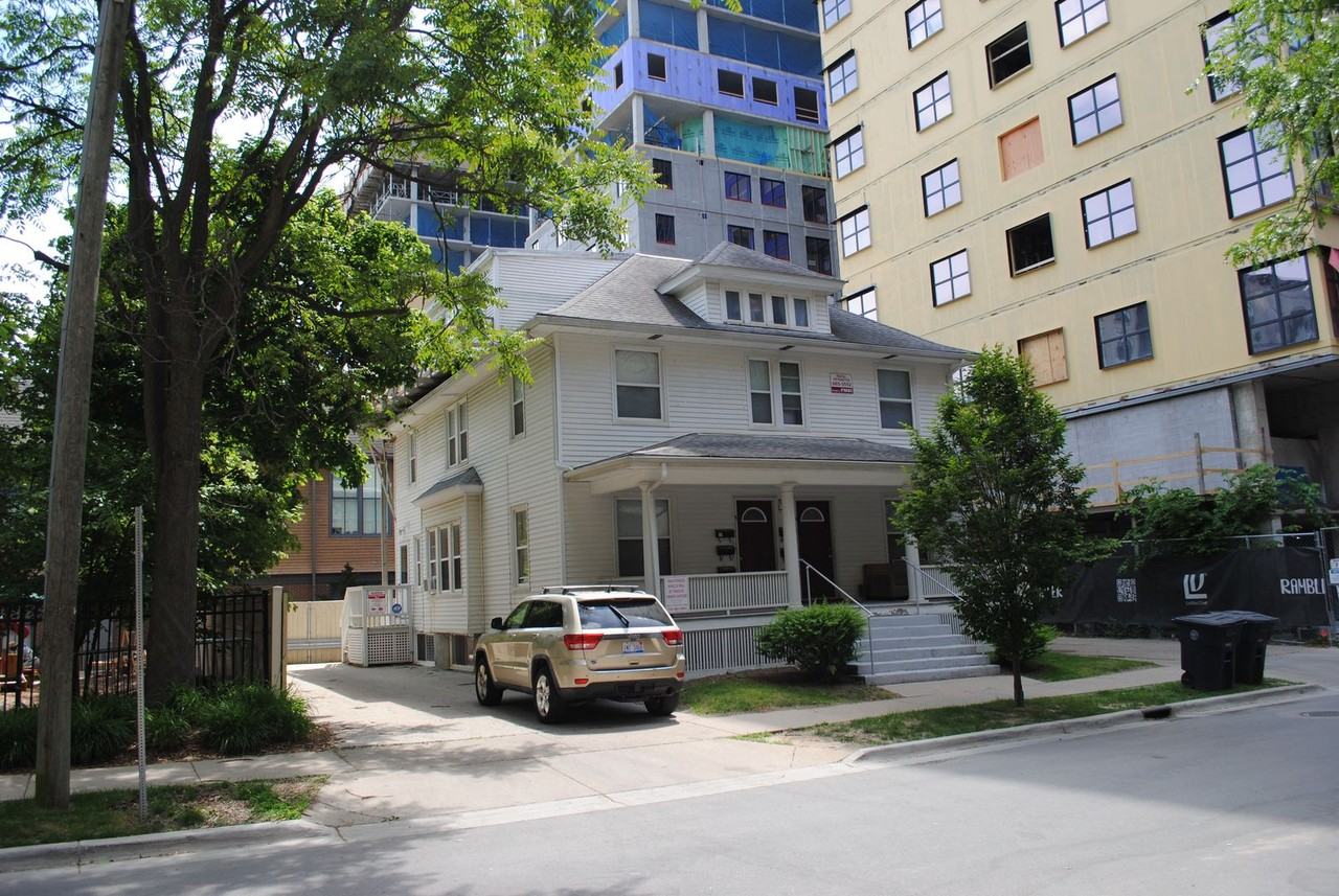 1212 Willard - Photo 2 of 14