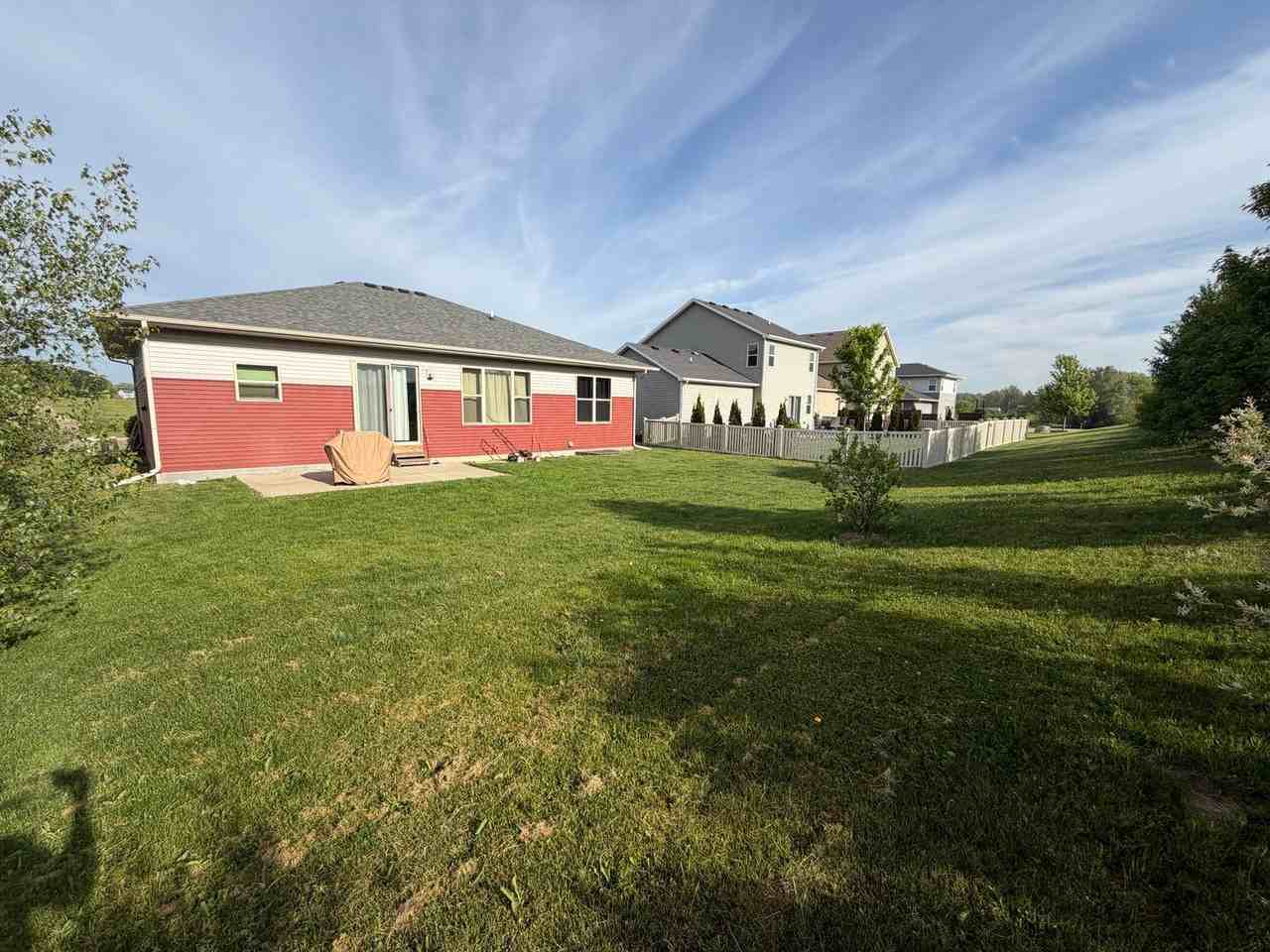2618 Twin Pine St - Photo 3 of 22