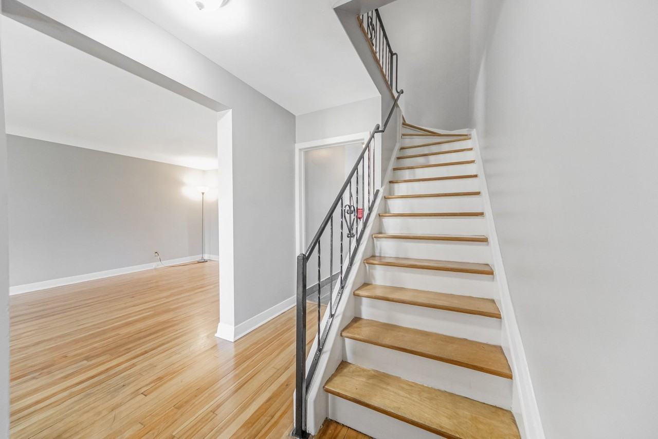 360 Acton St - Photo 5 of 14
