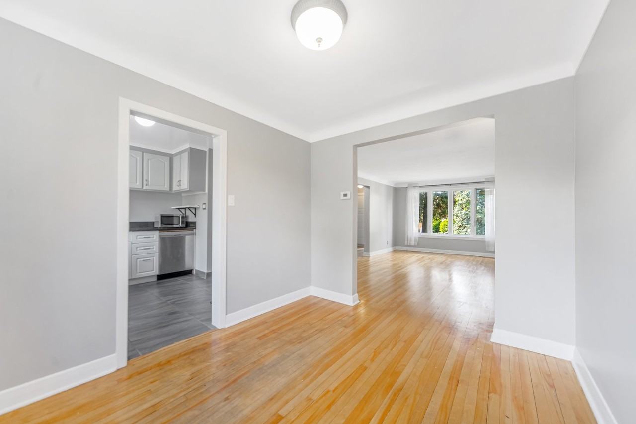 360 Acton St - Photo 6 of 14