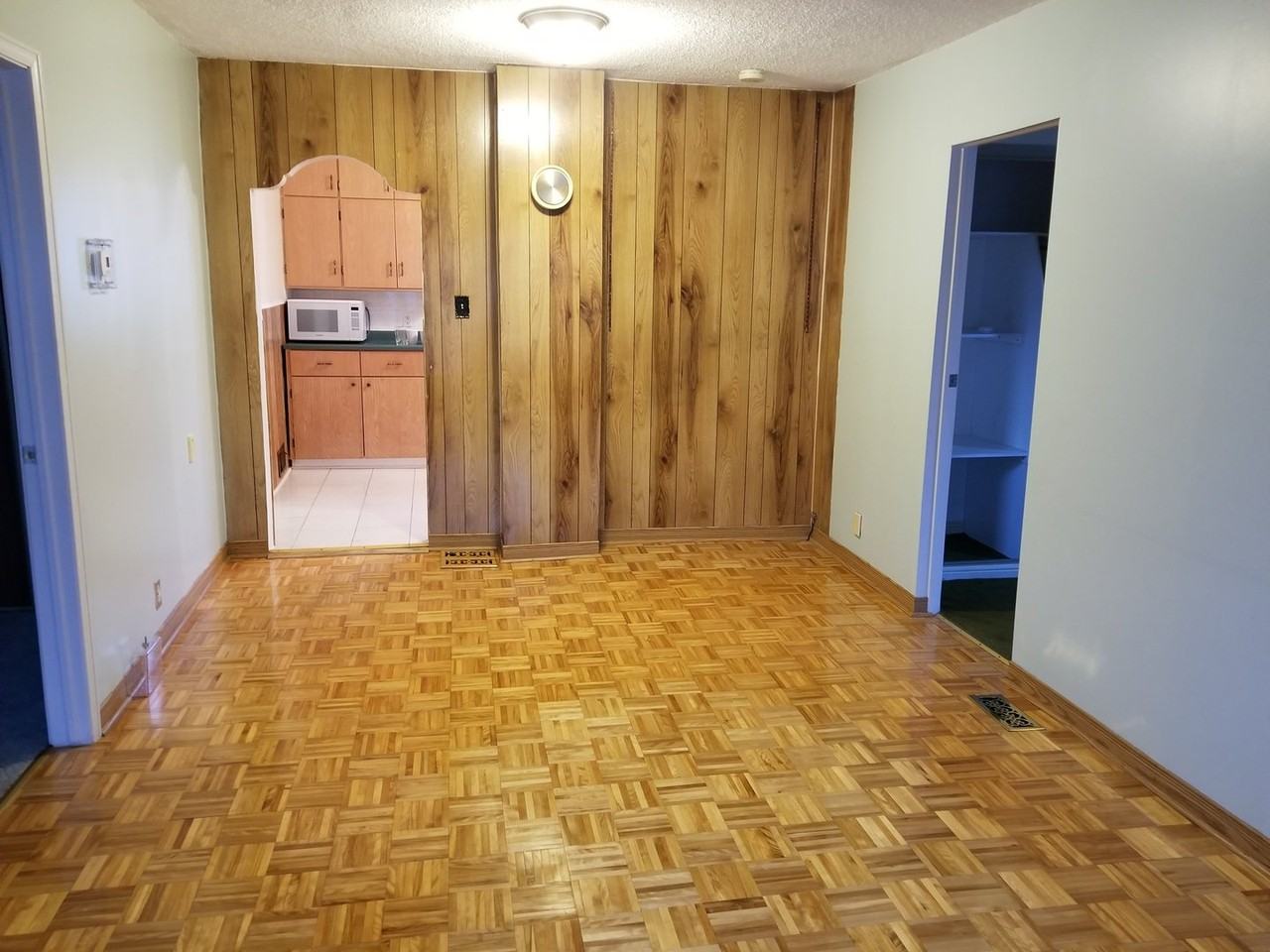 65 Kitchener Rd - Photo 3 of 9