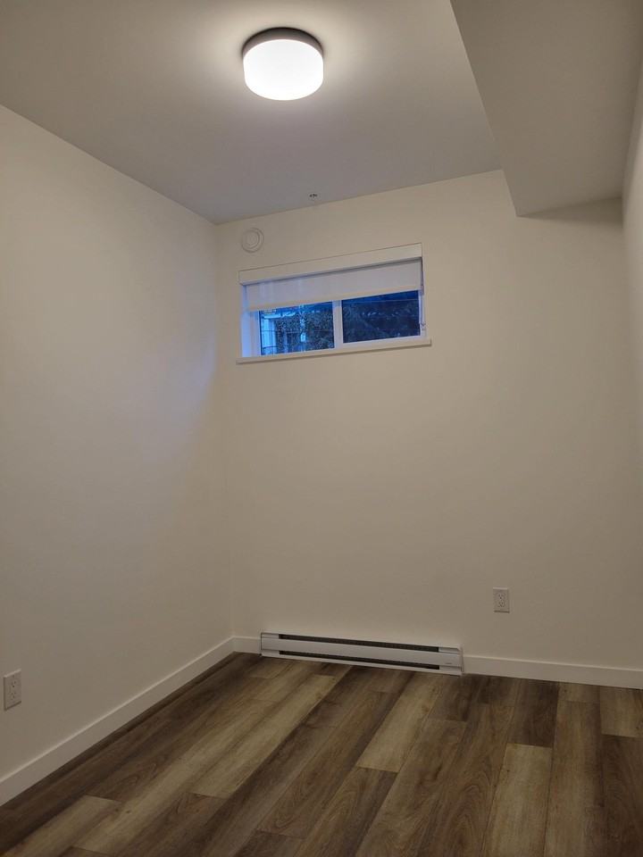 20695 Eastleigh Crescent #207 - Photo 4 of 15