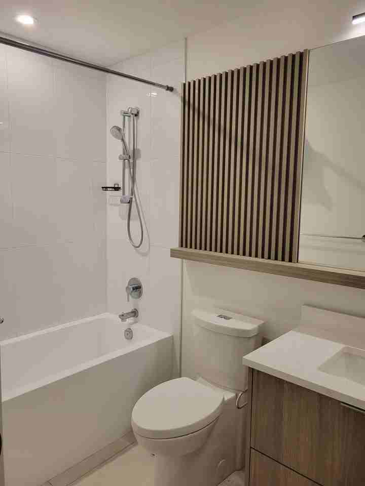 20695 Eastleigh Crescent #207 - Photo 5 of 15