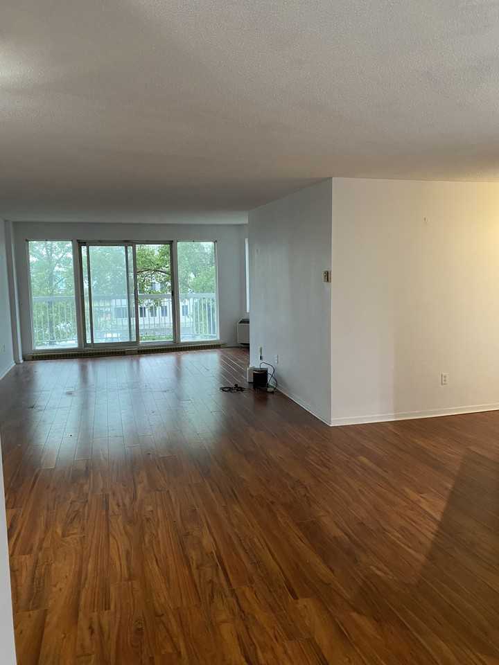 2320 Rue Ward #303 - Photo 5 of 11