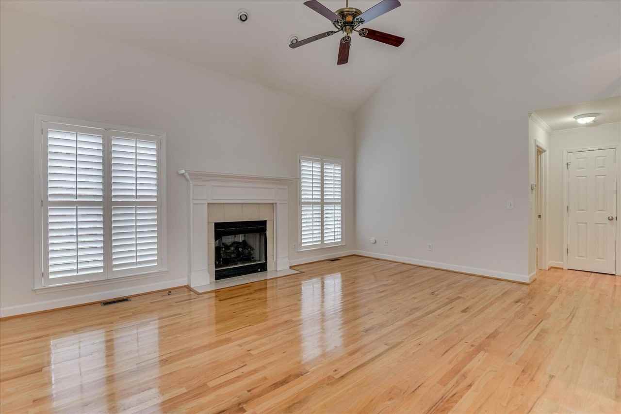 9 Juniper Loop - Photo 3 of 34