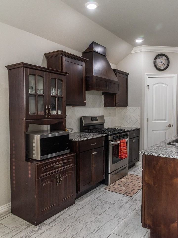 391 Holly St - Photo 5 of 28