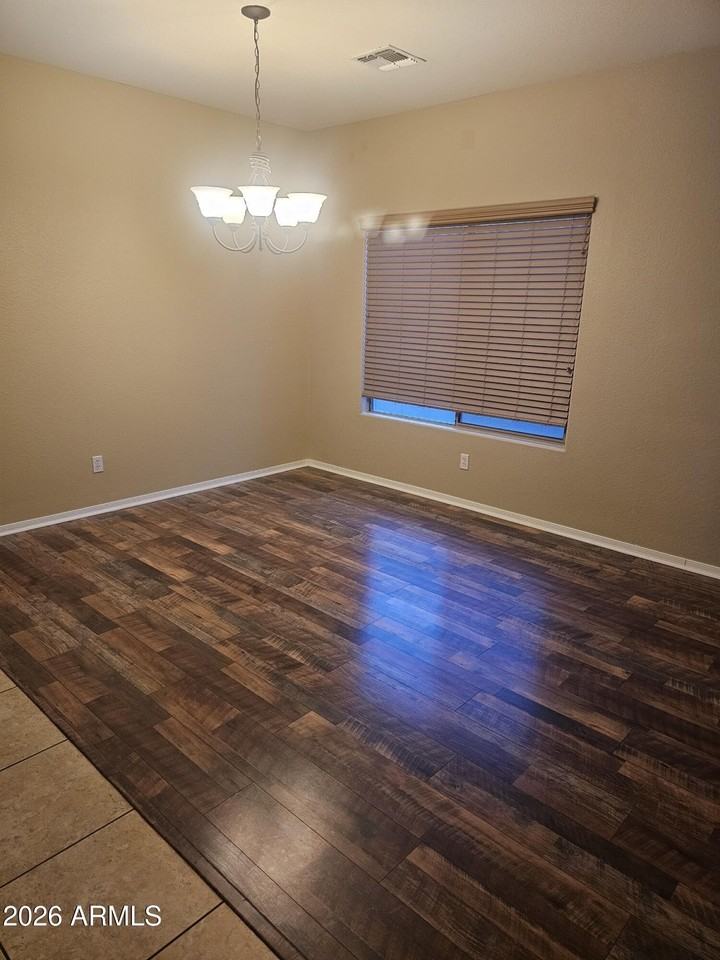 44304 W Vineyard St - Photo 7 of 21