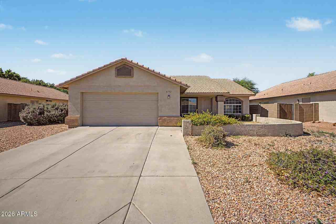 8752 W Melinda Ln - Photo 2 of 46