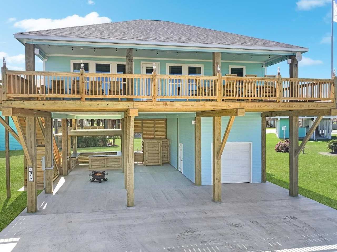 917 Westview - Photo 2 of 33
