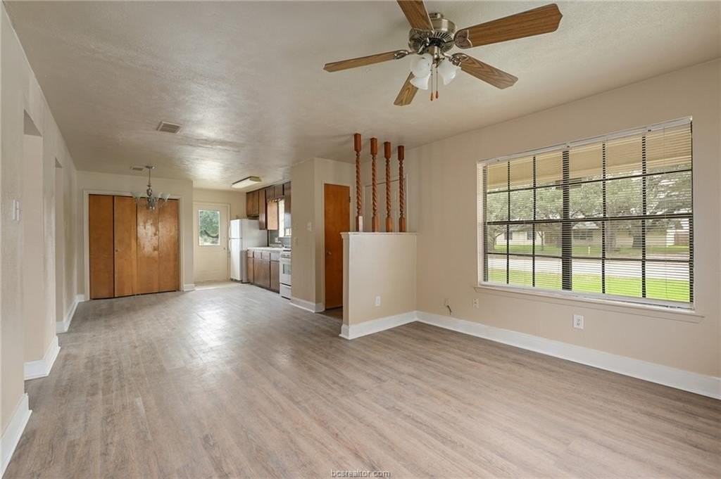 1807 S College Ave - Photo 2 of 9
