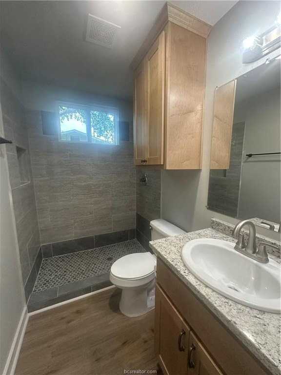 2107 Woodville Rd - Photo 7 of 12