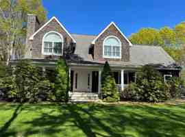 featured image of 4 Bennett Dr