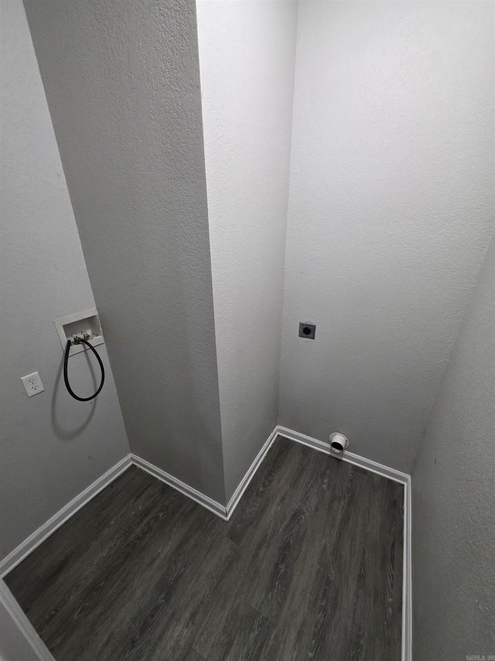 3 Regency Cir - Photo 6 of 16