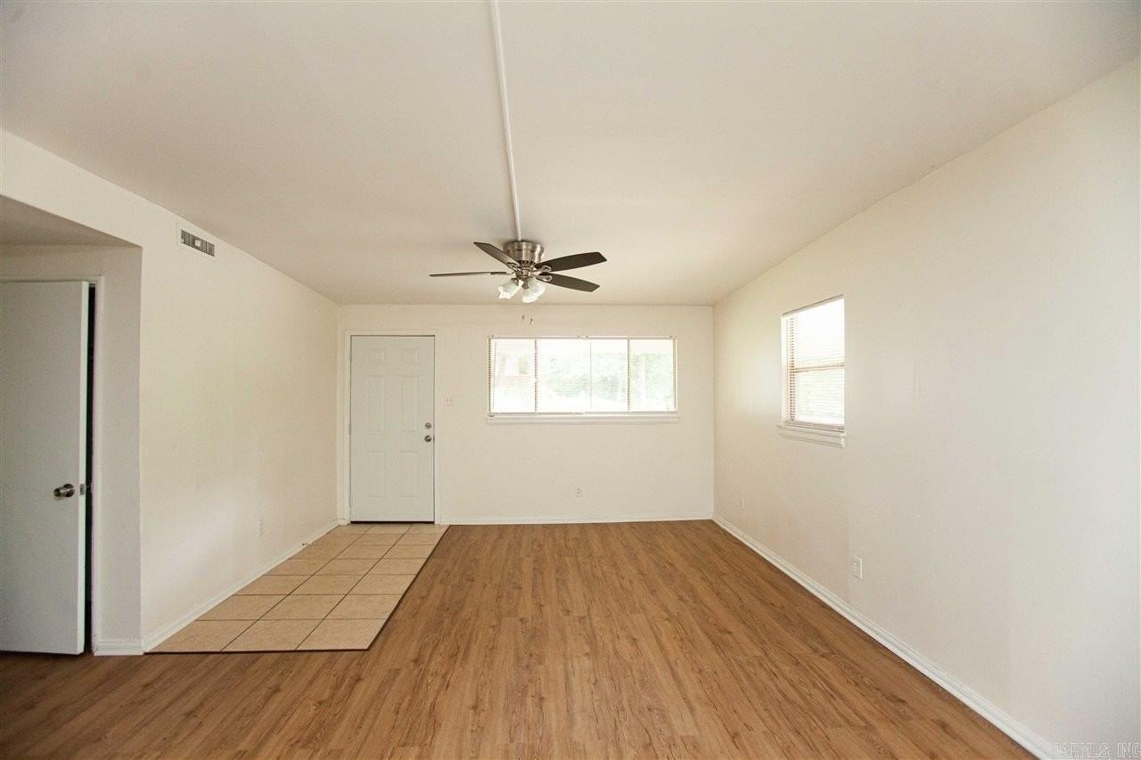 2724 Longcoy St - Photo 3 of 18