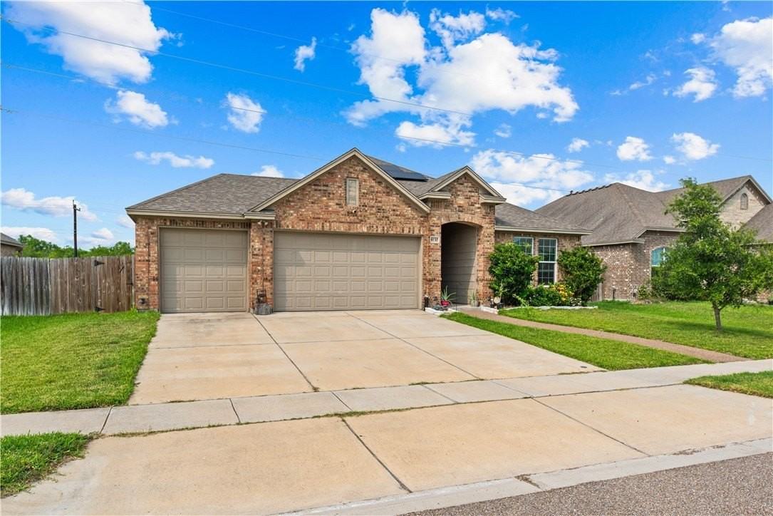 8130 Osprey St - Photo 4 of 30