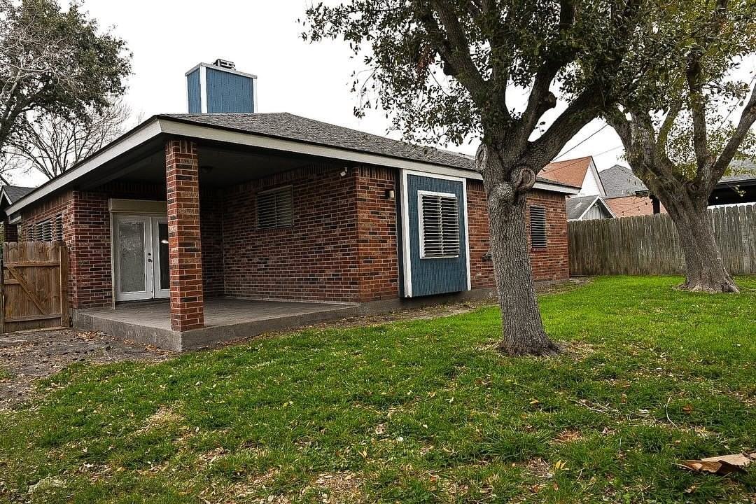 7658 Clearbrook Dr - Photo 5 of 24