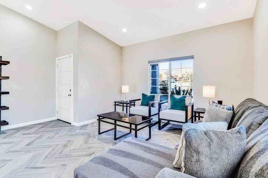 66815 Vista Pl - Photo 4 of 25