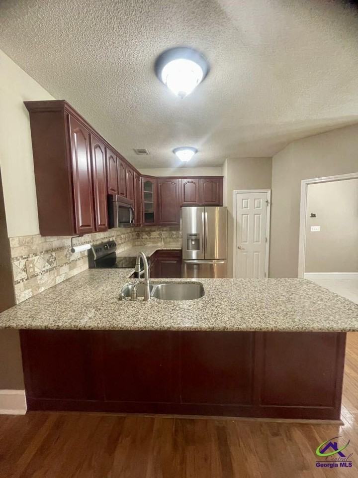 329 Arena Rd - Photo 7 of 24