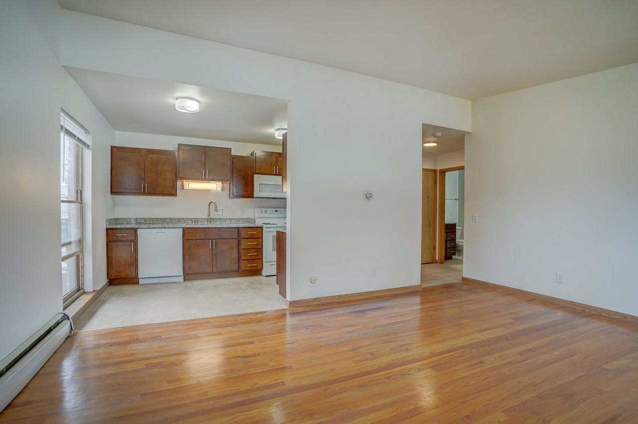East Gate Monona - Photo 2 of 14