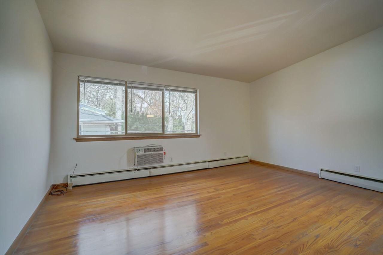 East Gate Monona - Photo 4 of 14