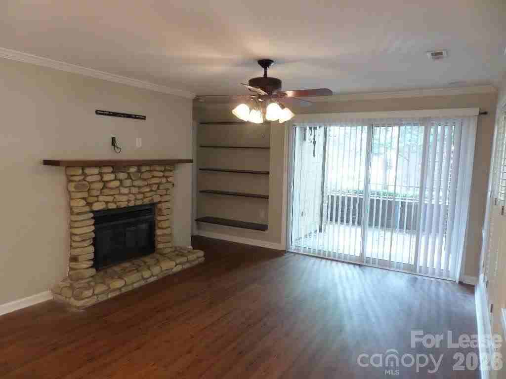 1109 E Morehead St #10 - Photo 5 of 16
