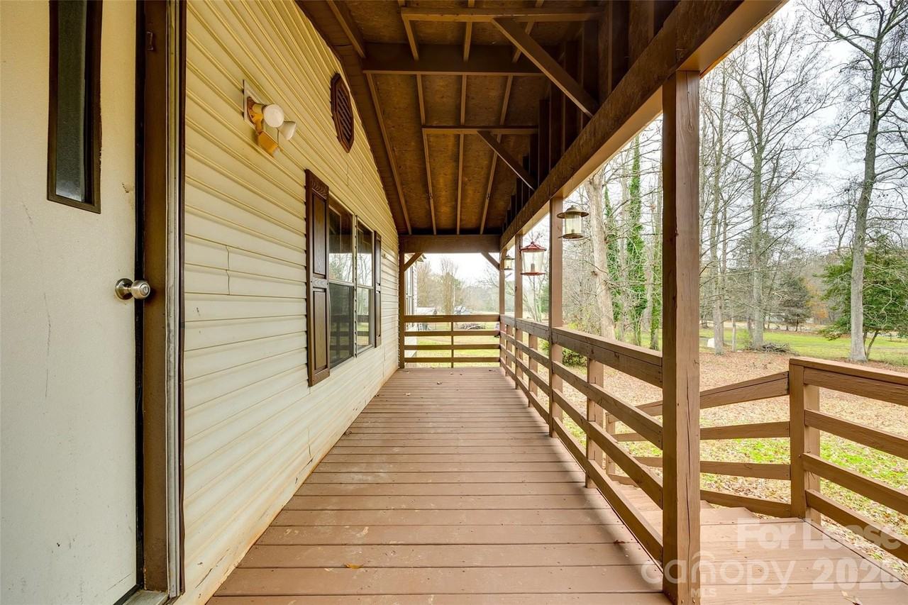 128 Summerglen Dr - Photo 4 of 28