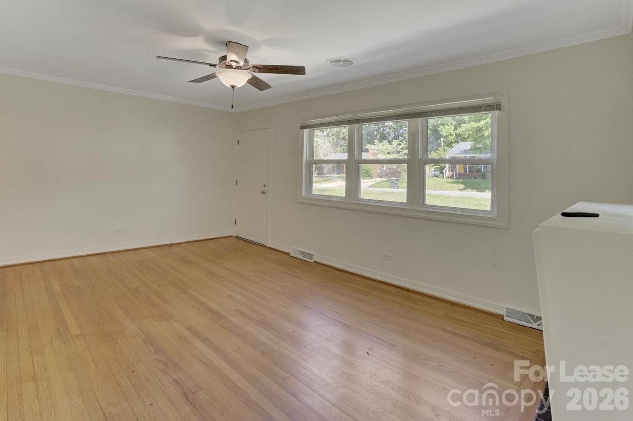 121 Marshdale Ave Sw - Photo 6 of 42