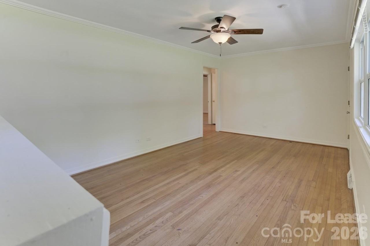 121 Marshdale Ave Sw - Photo 7 of 42