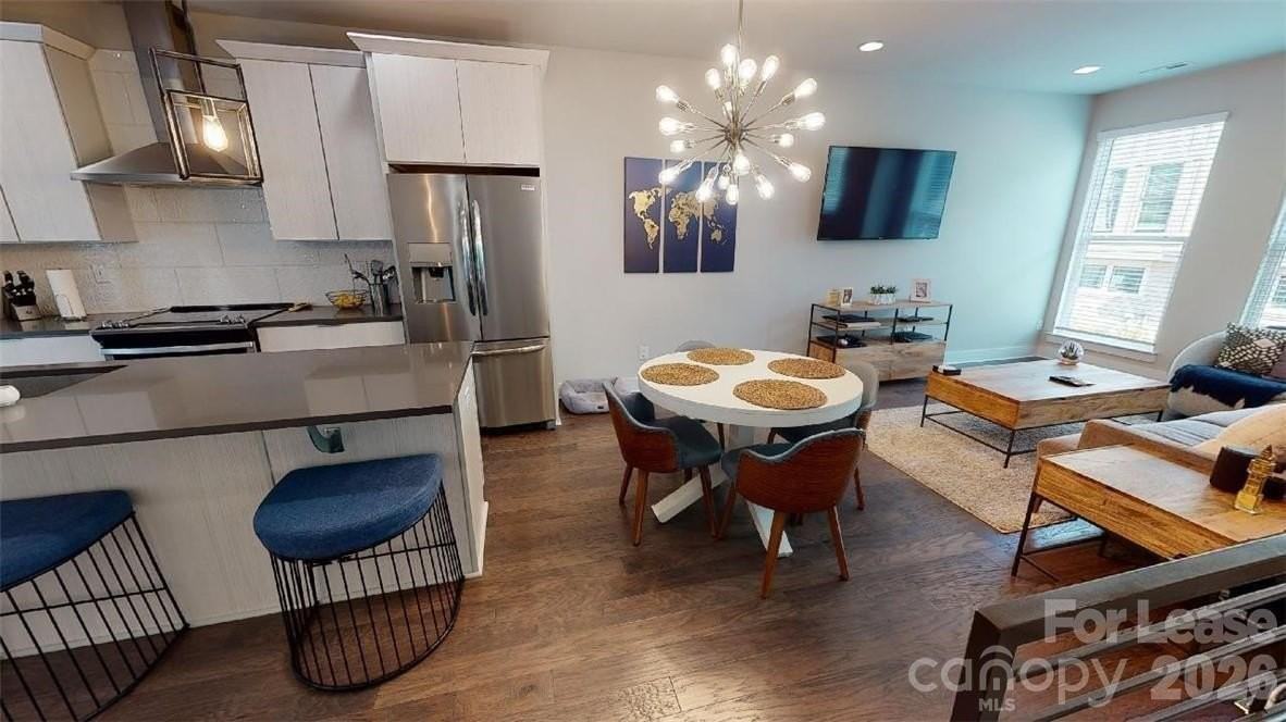 244 Uptown West Dr - Photo 3 of 20
