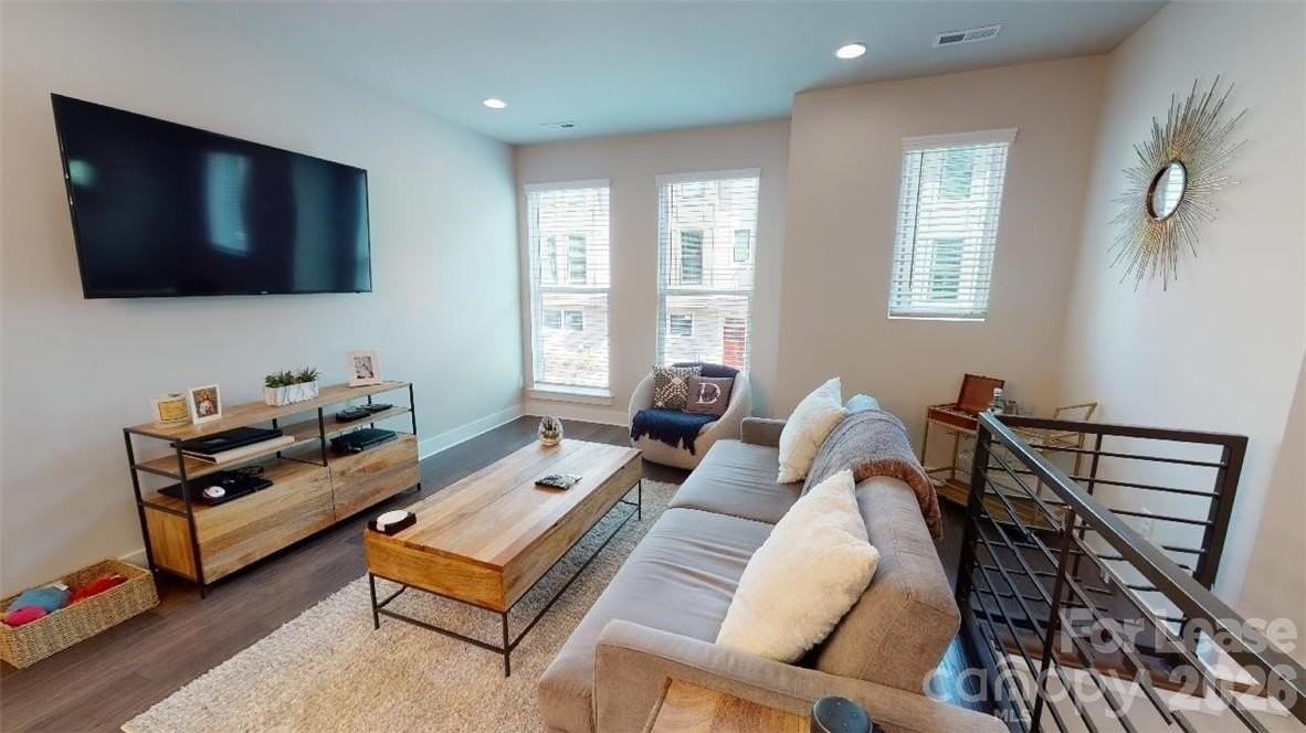 244 Uptown West Dr - Photo 7 of 20