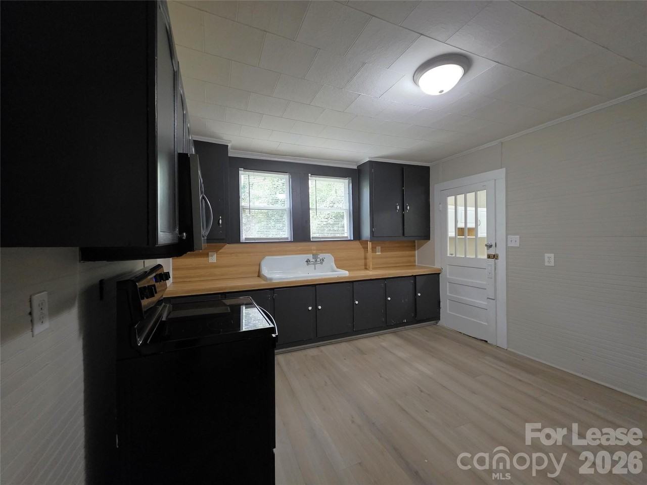 1417 Oakshade Ave - Photo 5 of 18
