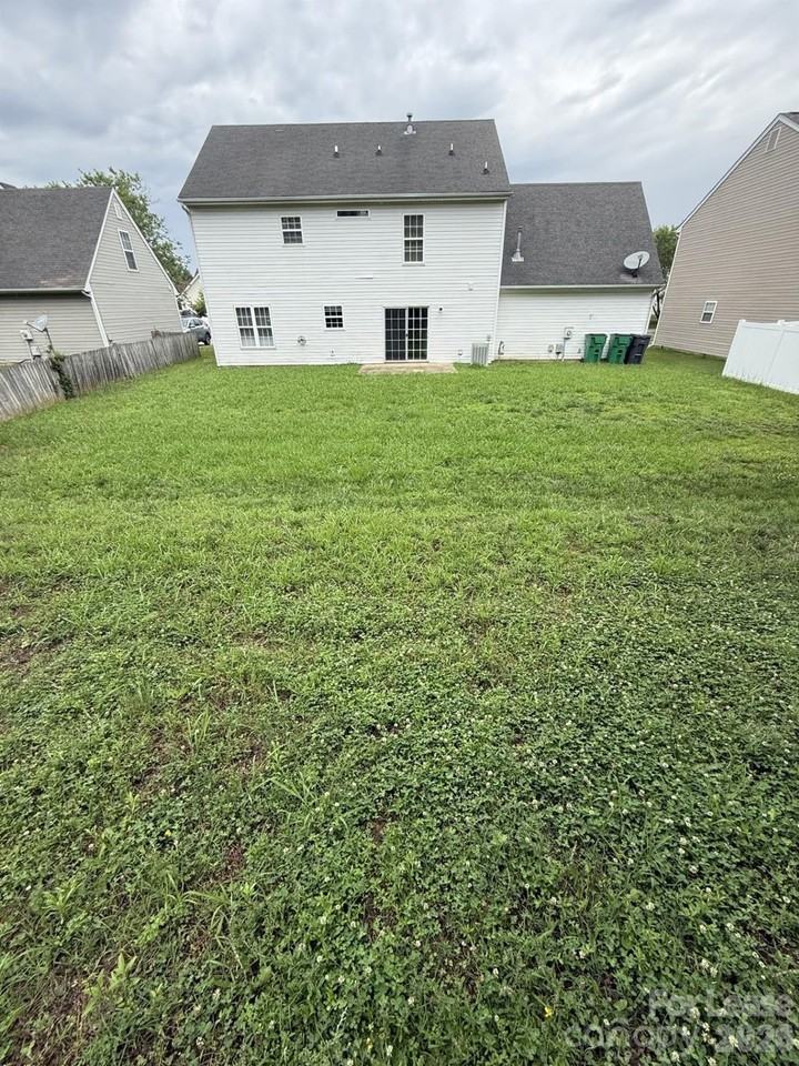 4417 Cades Cove Dr - Photo 2 of 22