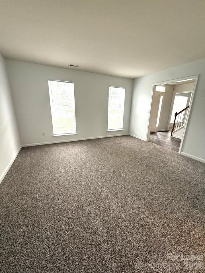 4417 Cades Cove Dr - Photo 6 of 22