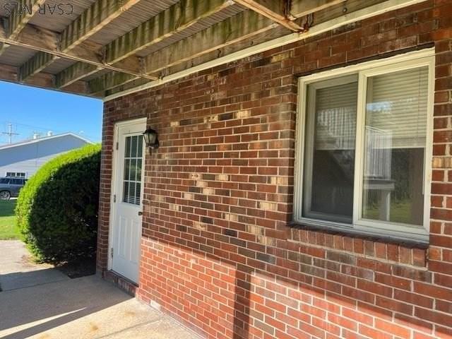 608 Sunberry St - Photo 2 of 10