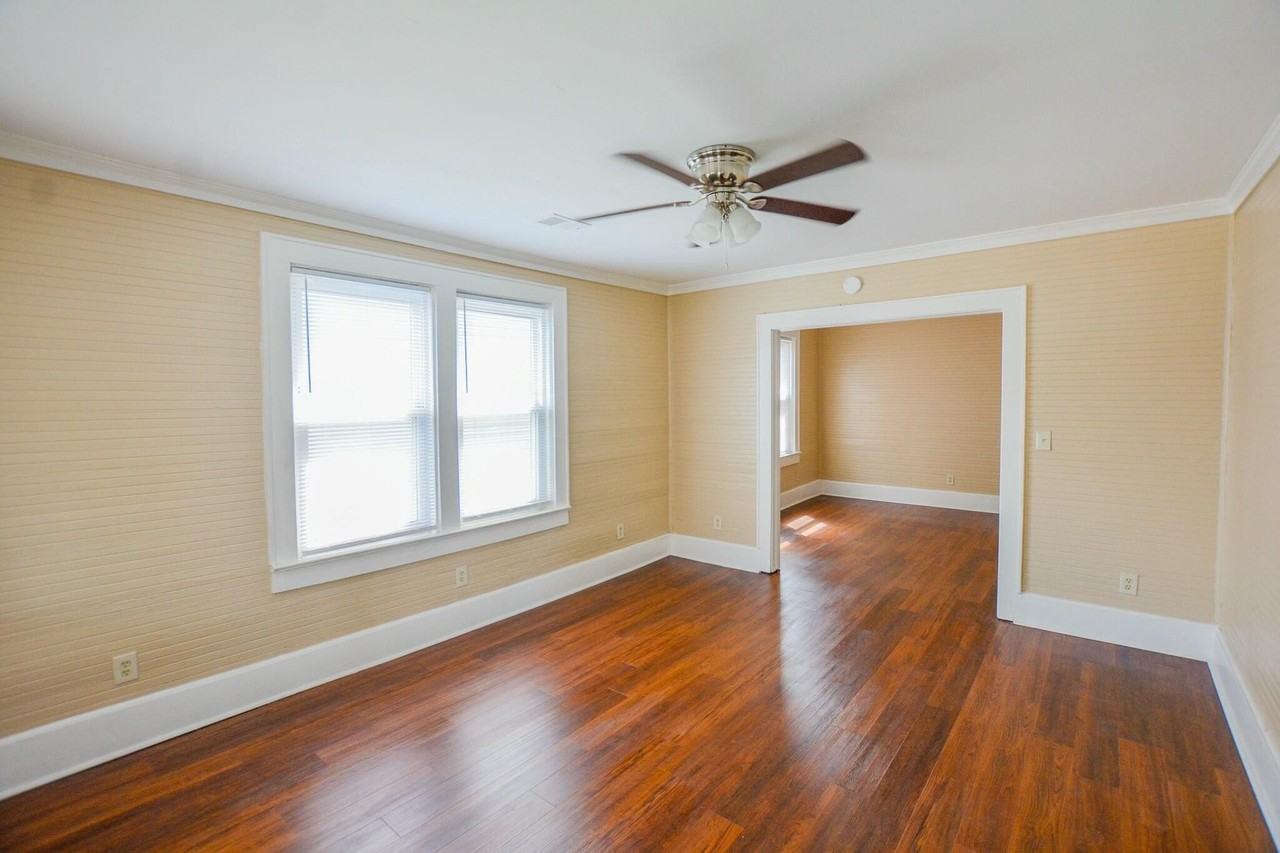 2041 Groveland Ave - Photo 3 of 19