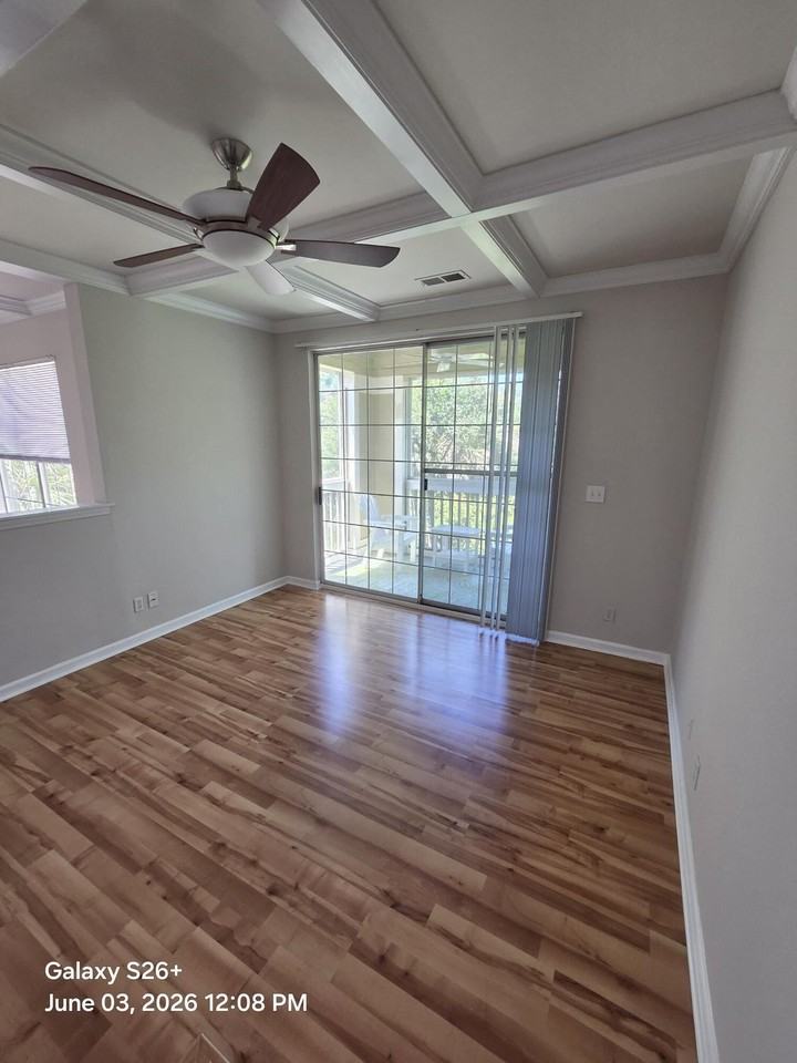 1600 Long Grove Dr #122 - Photo 2 of 17