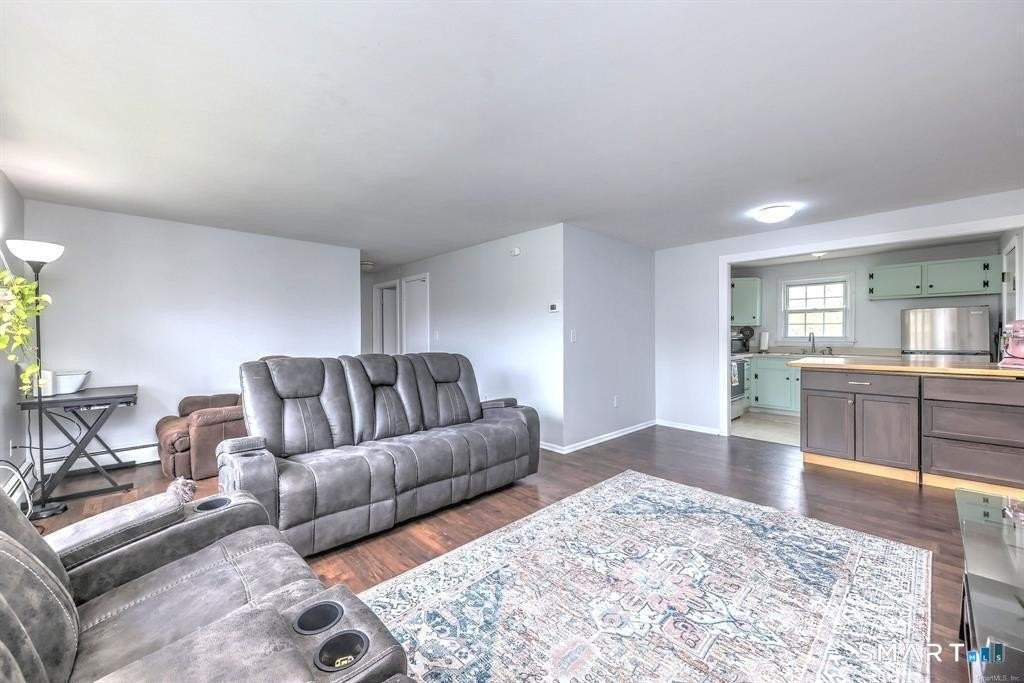 1254 Farmington Ave #C - Photo 4 of 19