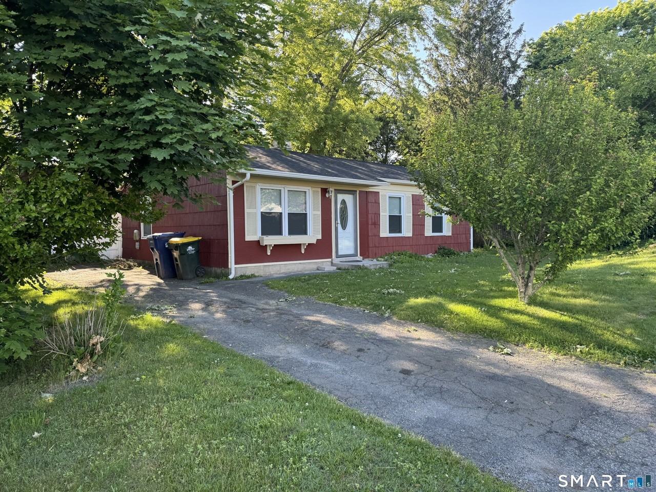 5 Webster Dr - Photo 2 of 20