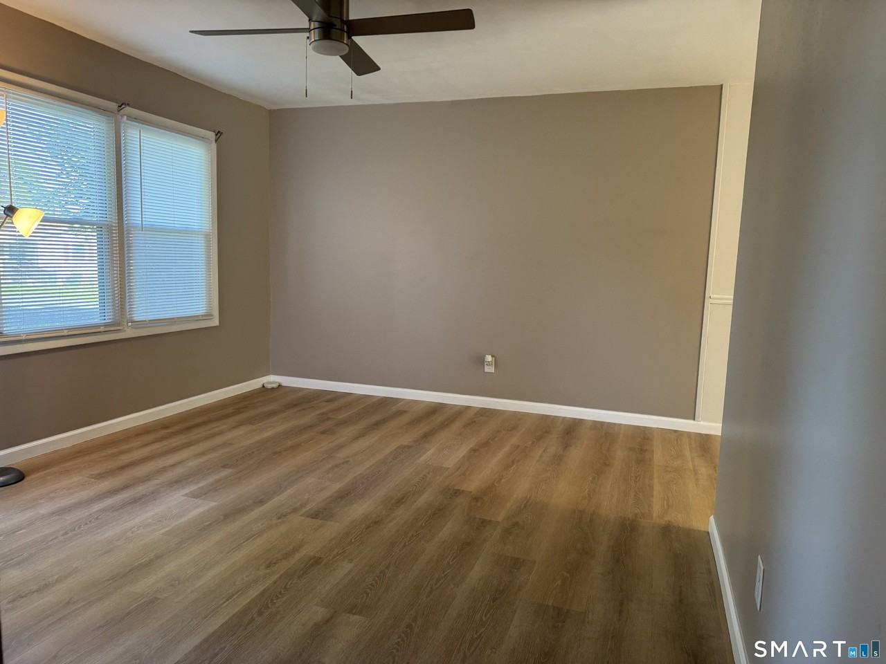5 Webster Dr - Photo 5 of 20